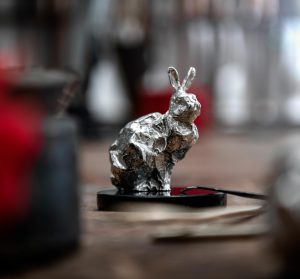 Decorative Items | Sitting Rabbit In Sterling Silver – Haute Orfèvrerie  Lapin Decorative Items Decorative Items